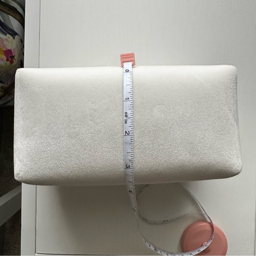 Dior White Cosmetic Bag - Picture 6 of 7